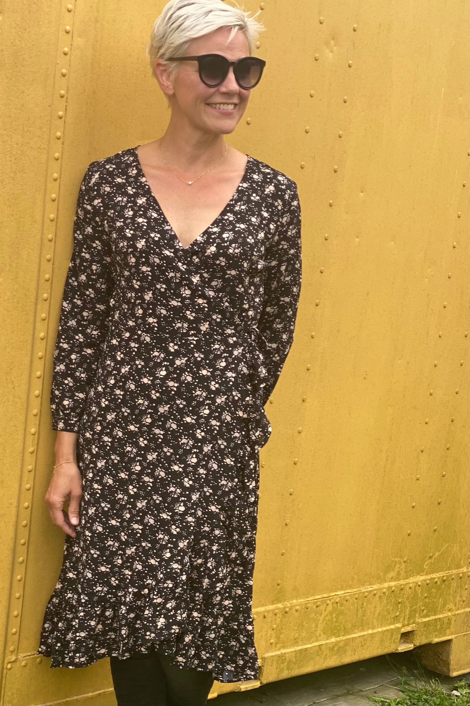 Clarine Wrap Dress Print | Black | Kjole fra American Dreams