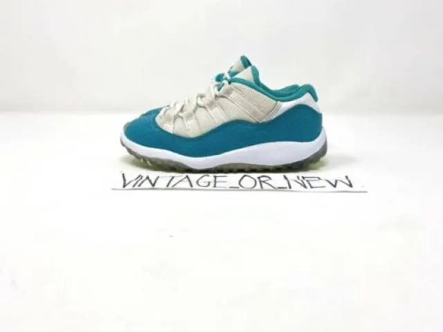 Girls Nike Air Jordan XI 11 Low Aqua Safari 2014 Retro 6...