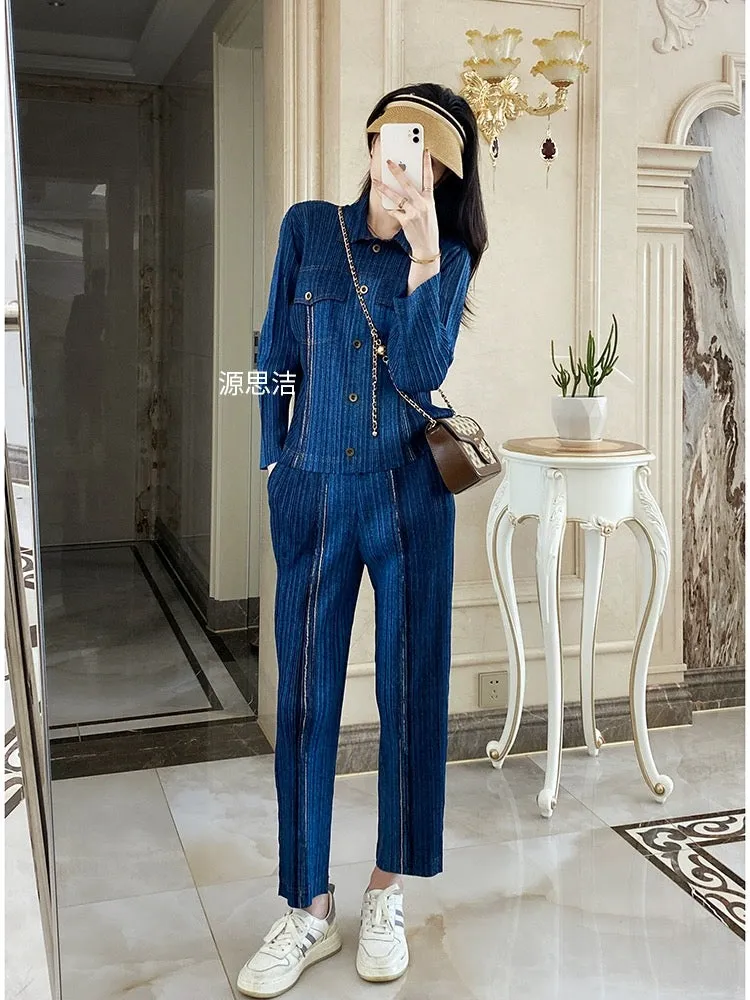 Miyake Imitation Denim Printed Pleated Suit Women's 2024 Spring and Autumn Fashion Casual Short Jacket Pants Two-piece Thin Set