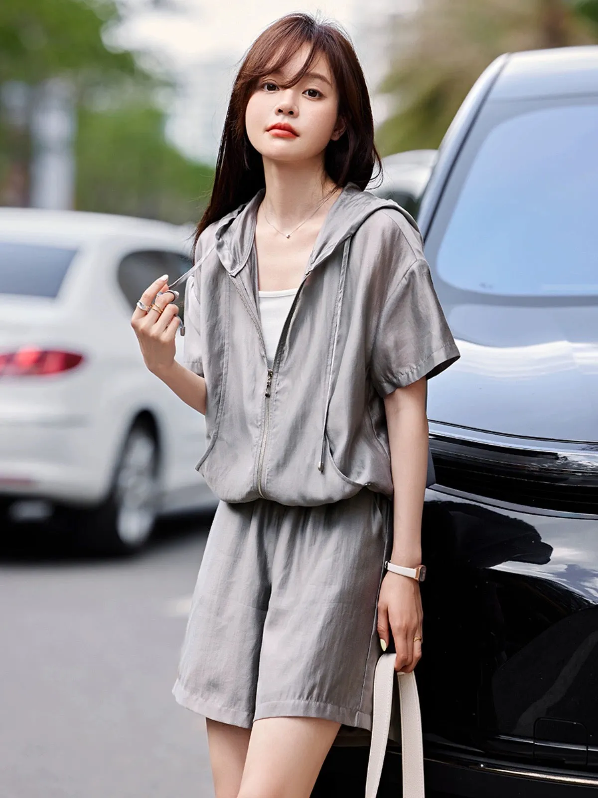 Mohan Yimei casual breathable imitation Tencel hooded jacket shorts suit 2024 summer new fashion suit for women