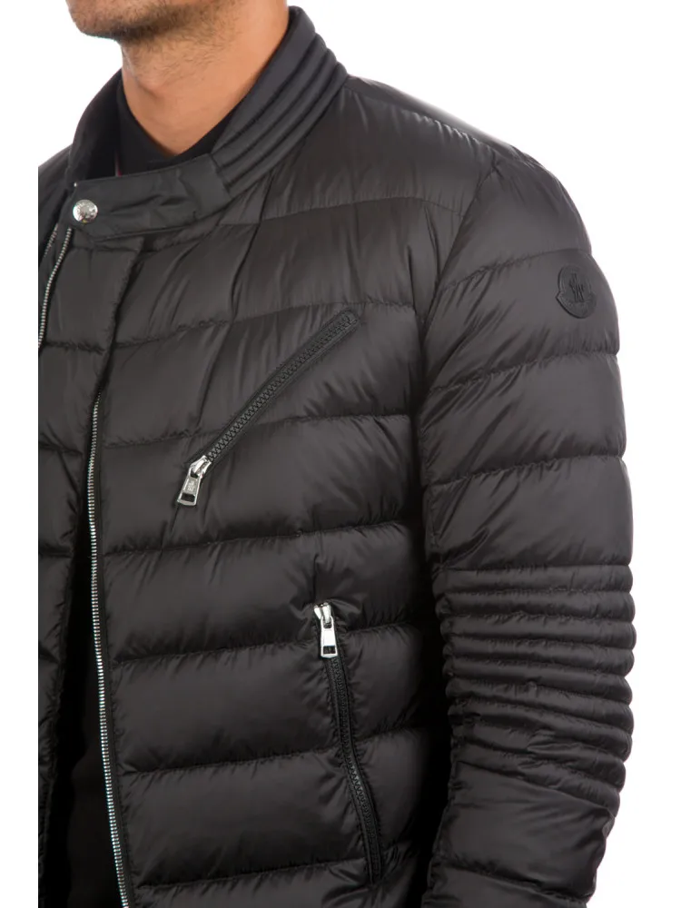 Moncler Aubin Giubbotto | Credomen