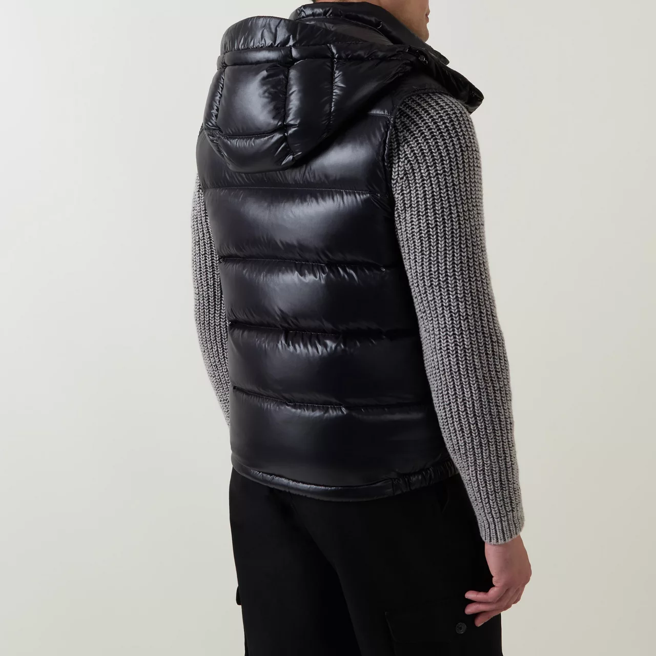 MONCLER Bormes Down Gilet - Black