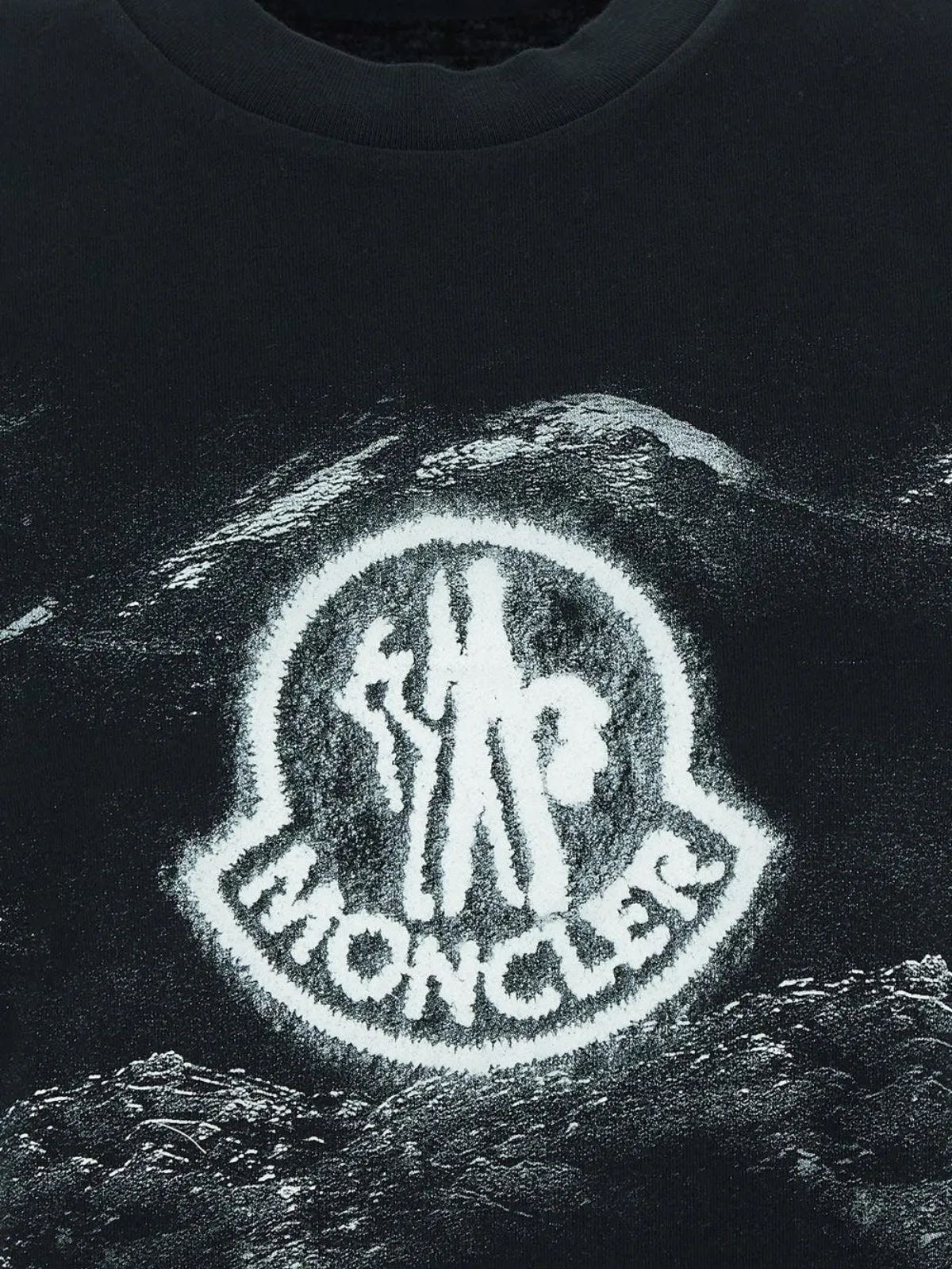 Moncler T-Shirt Logo Print Black