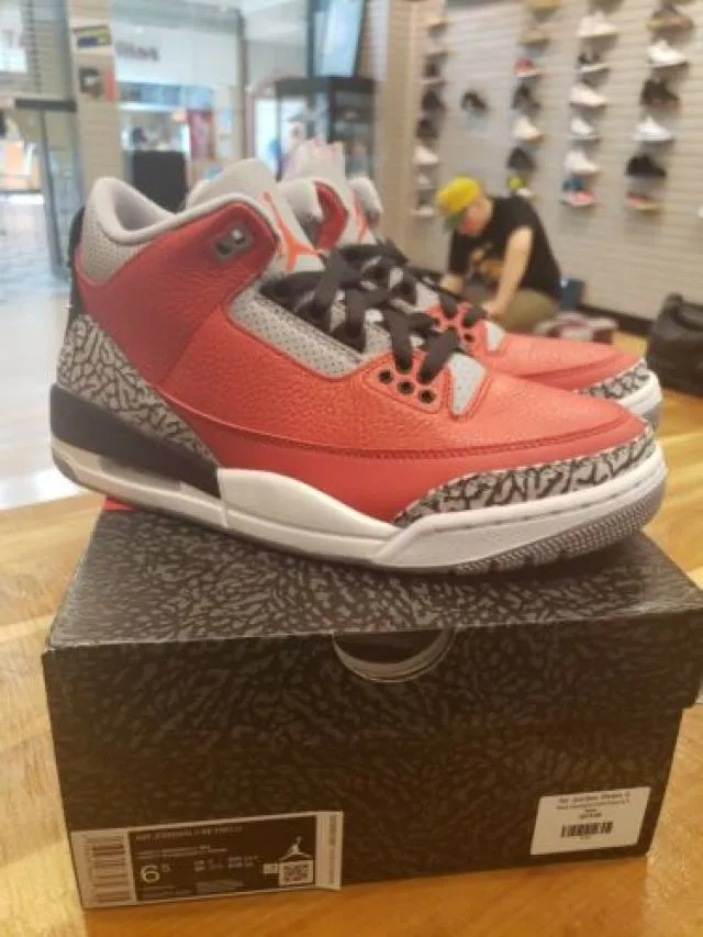 Nike Air Jordan 3 Retro U CU2277 600 6.5 Fire Red Cement...