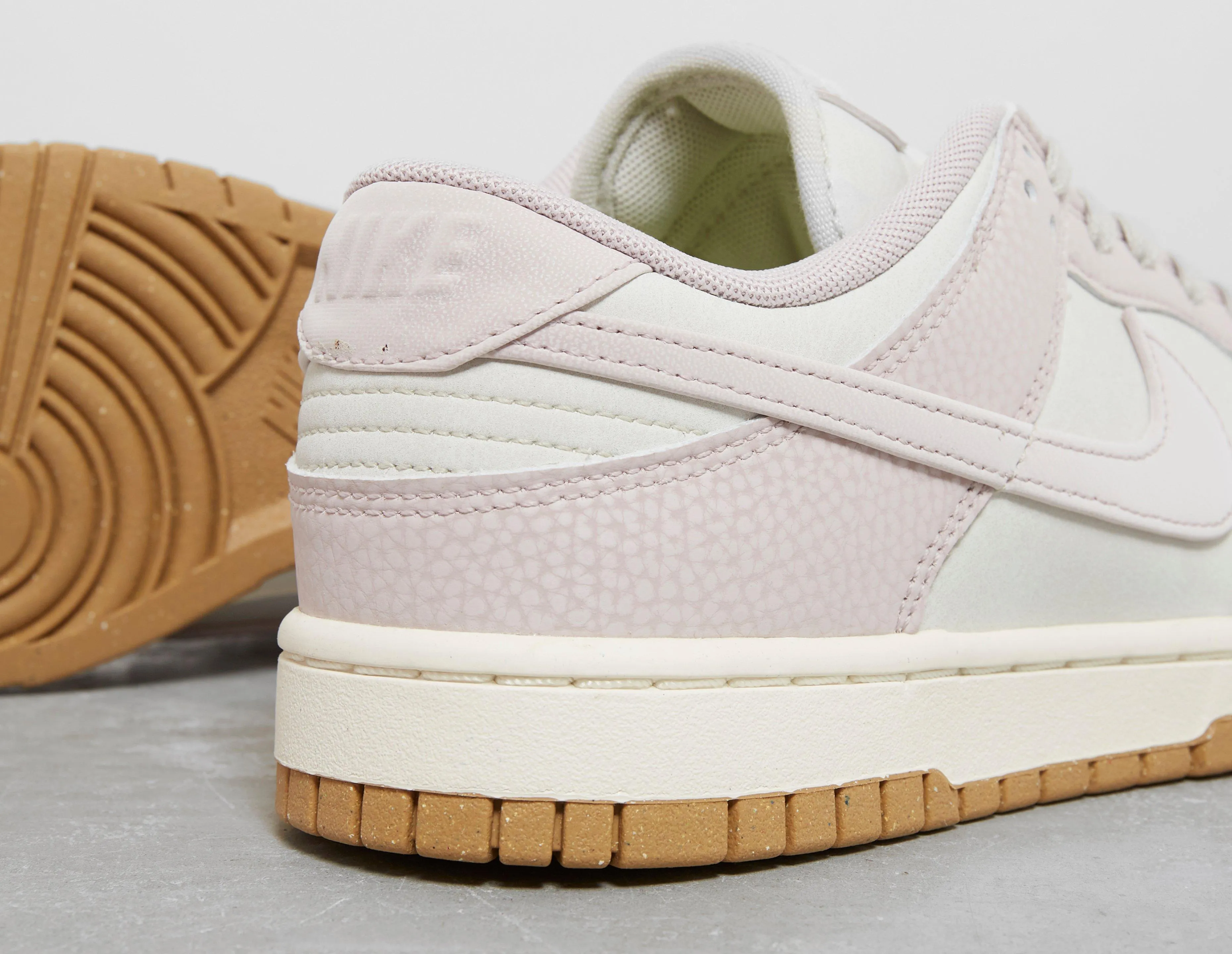 Nike Dunk Low Women's