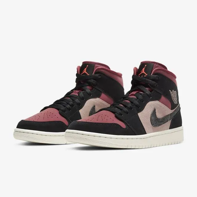 Nike Women's Air Jordan 1 Mid (Canyon Rust/ Particle Bei...