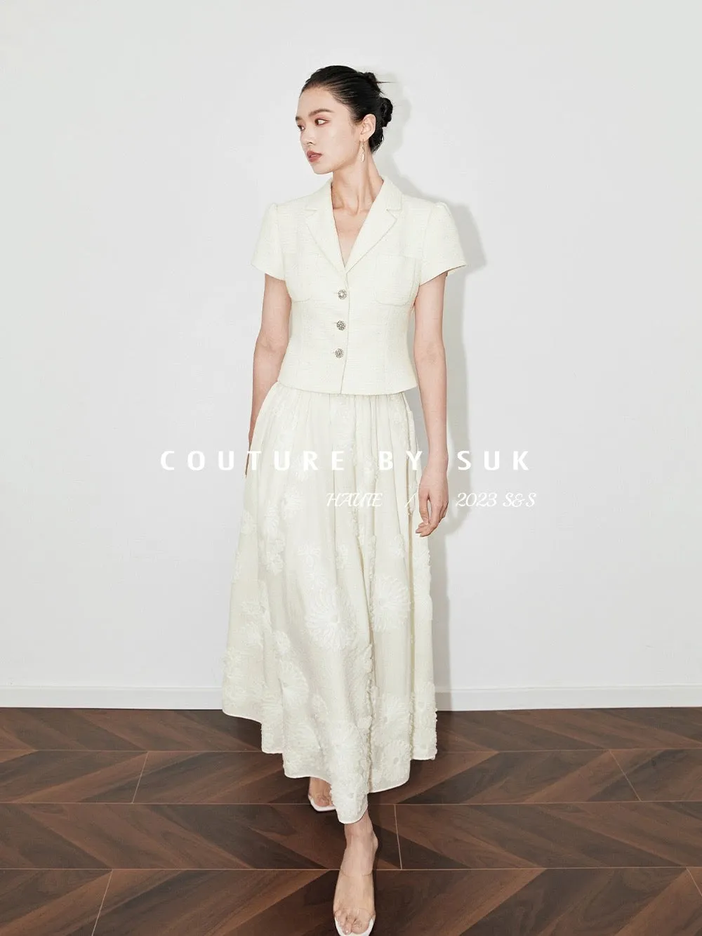 SUK the romantic city! High-end off-white small fragrant top jacket new 2024 skirt two-piece set