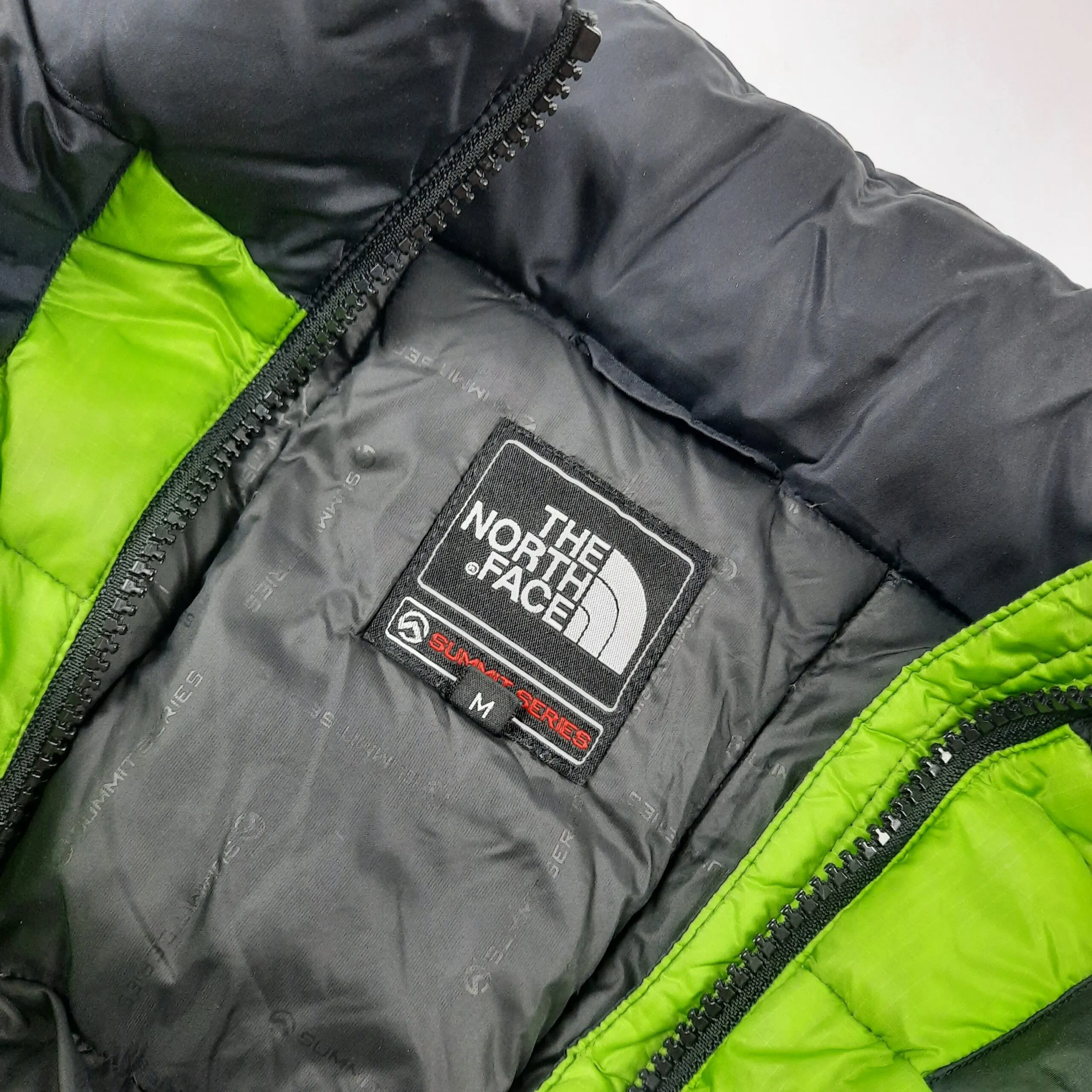 The North Face 800 - Authentic Luxury Designer