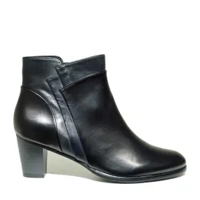 Women’s Regarde Le Ciel Sonia 137 Ankle Boot – Black